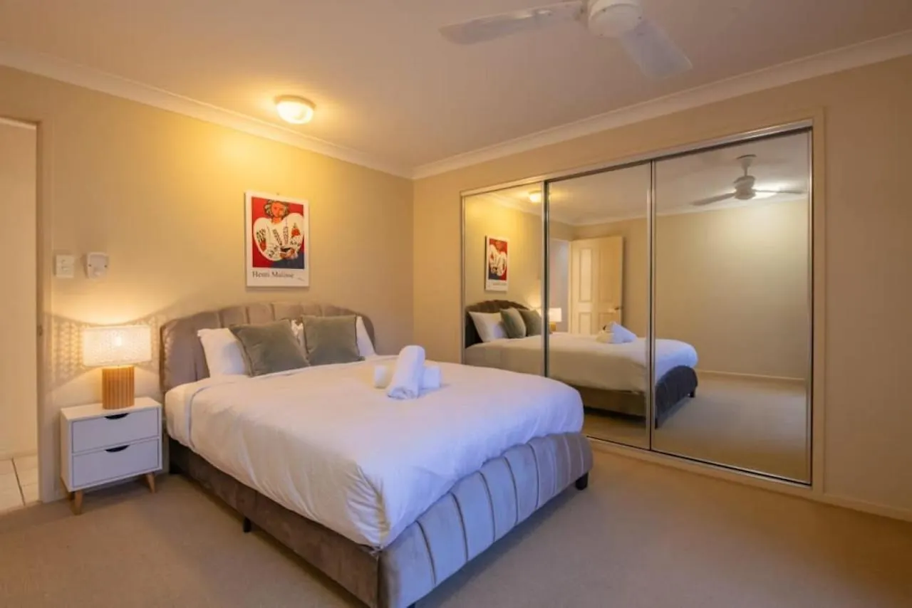 Holiday home Decorated With Love 4Bd Family House With Pool Brisbane